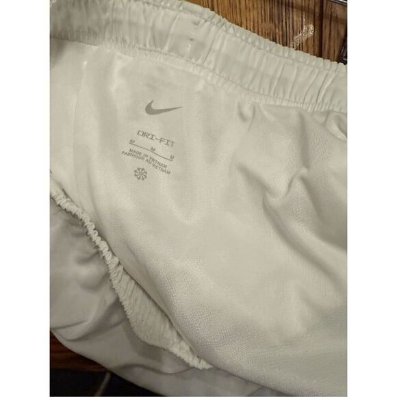 Nike White Los Angeles Rams NFL Dri Fit Active Shorts Size Medium NWT - Picture 5 of 5